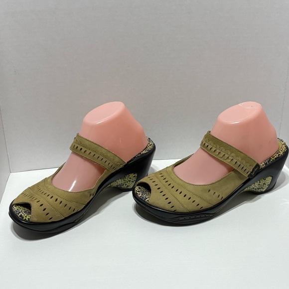 Jambu Touring Too Mary Jane Slide Mule Women’s 9.5 M Green Leather 3" Heel - Picture 5 of 16